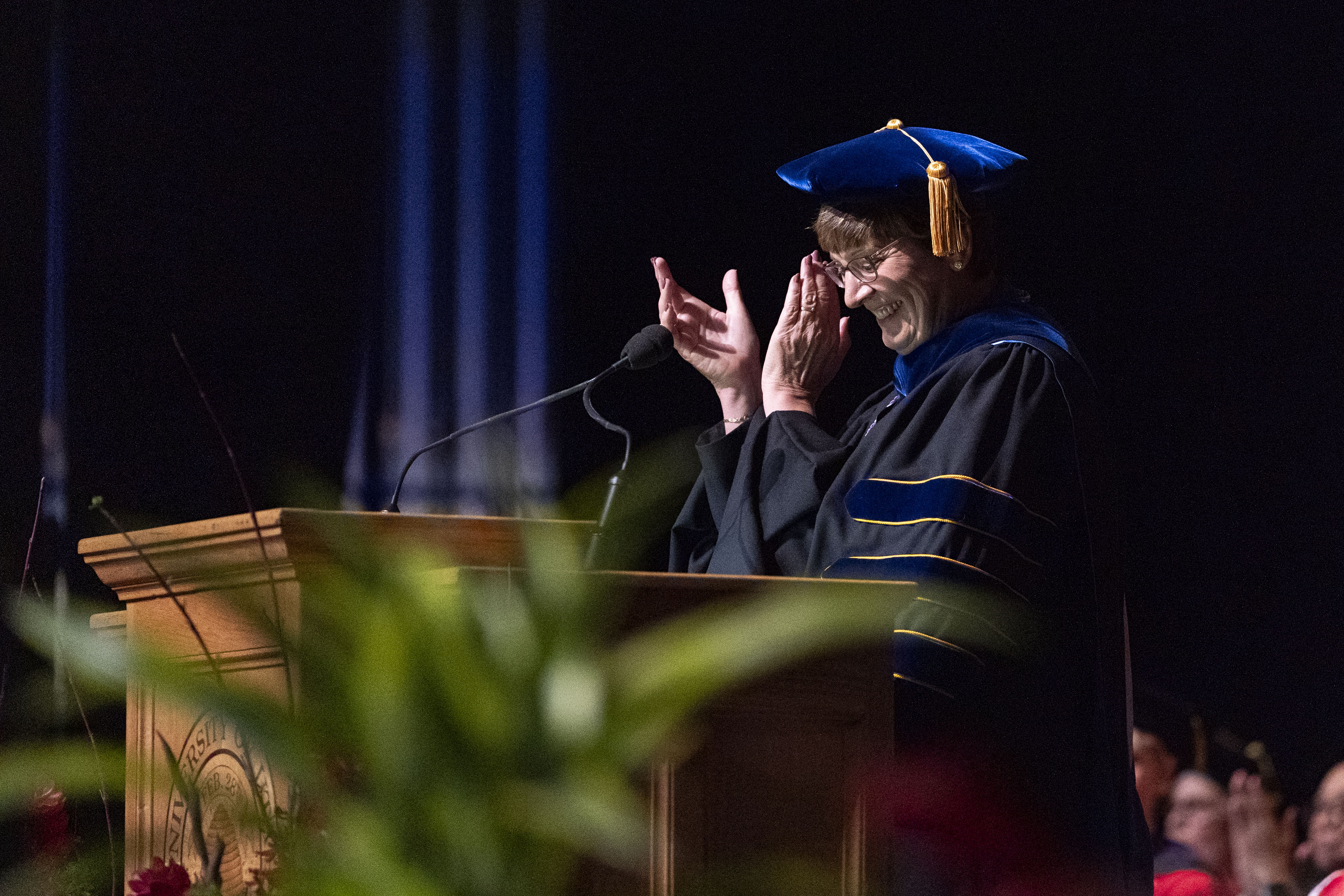 2025-con-convocation_0102_1